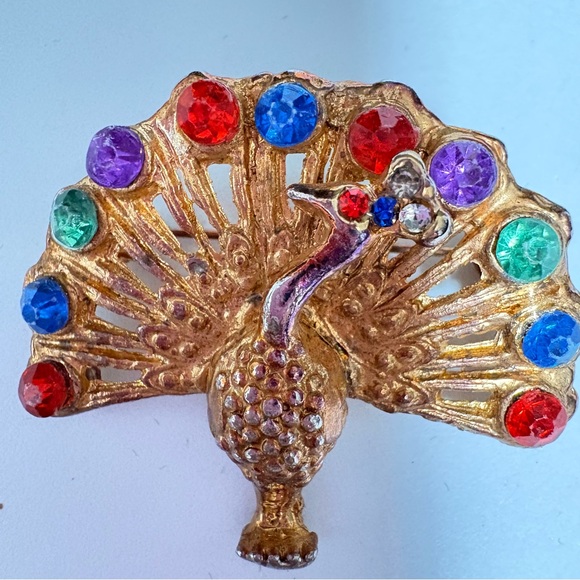 Jewelry - Vintage, Colorful Peacock Brooch